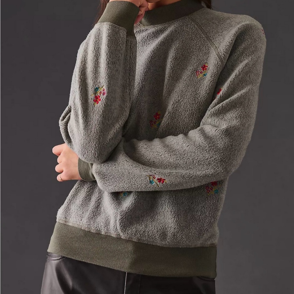 T.La Gray Sweater with Floral Details